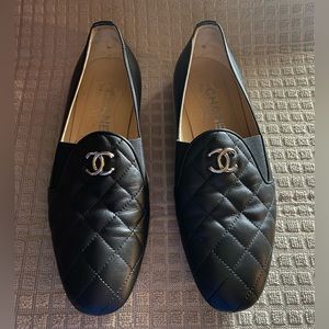 CHANEL 2013 Excellent Vintage Quilted super soft Lambskin Leather Loafers.US sz6